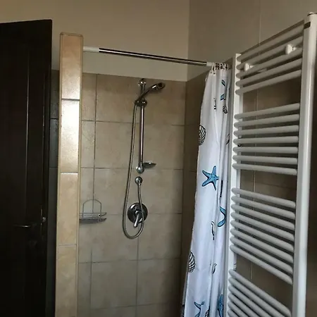 Alloggio per agriturismo La Fillirea *