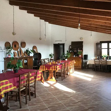 Alloggio per agriturismo La Fillirea